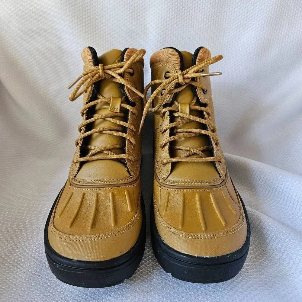 Nike Woodside 2 High Boys Sneakers Size 5.5Y in Tan
